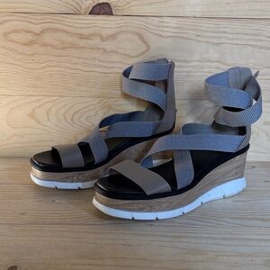 Sorel Women's Tan and Gray Wedge Sandals